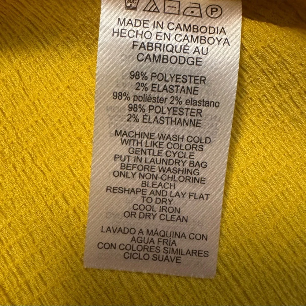 NWT Michael Kors Bright Dandelion Crinkled Fabric Blouse Size S / P